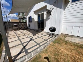 8500 Bowling Green Dr in Austin, TX - Building Photo - Building Photo