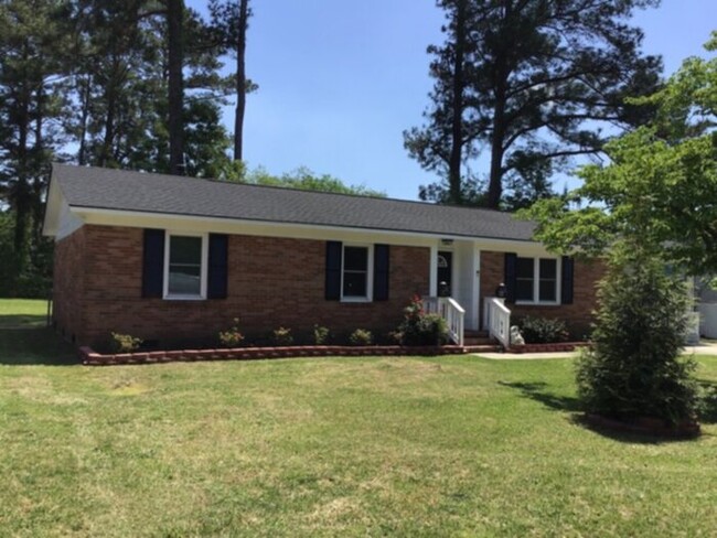 5140 Longbranch Dr in Fayetteville, NC - Building Photo - Building Photo