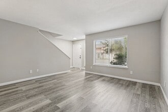 Winford Place Apartments in Orlando, FL - Foto de edificio - Building Photo