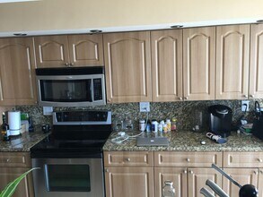 3031 N Ocean Blvd in Fort Lauderdale, FL - Building Photo - Building Photo