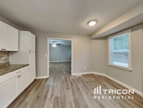 5099 Marvin Dr in Spring Lake, NC - Building Photo - Building Photo