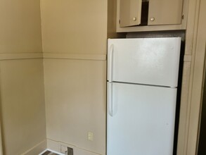 1122 Steely St in Waterloo, IA - Foto de edificio - Building Photo