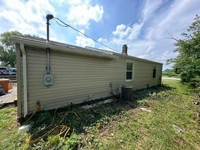 4681 OH-142 in West Jefferson, OH - Building Photo - Building Photo