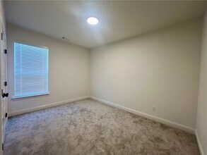 3006 S 14th Pl in Rogers, AR - Building Photo - Building Photo