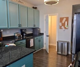 571 Springbrook Trail N in Oswego, IL - Building Photo - Building Photo