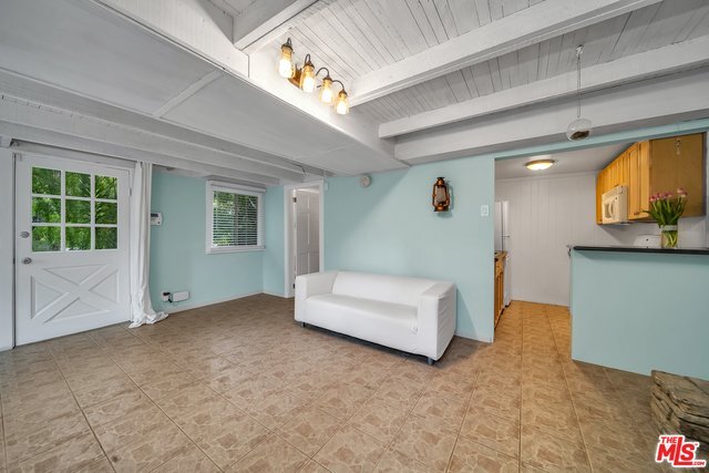 2134 N Beverly Glen Blvd, Unit 2134 in Los Angeles, CA - Building Photo - Building Photo