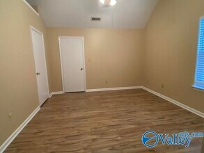 2513 Reabok Cir SW in Huntsville, AL - Building Photo - Building Photo