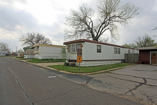 Chambers Mobile Home Village in Oklahoma City, OK - Foto de edificio - Building Photo