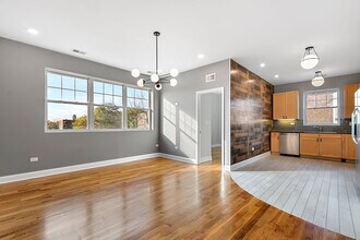 6156 S Kenwood Ave in Chicago, IL - Building Photo - Building Photo