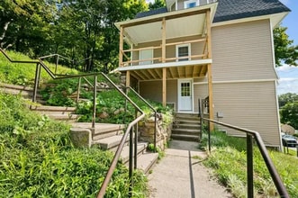 229 CT-163 in Montville, CT - Building Photo - Building Photo