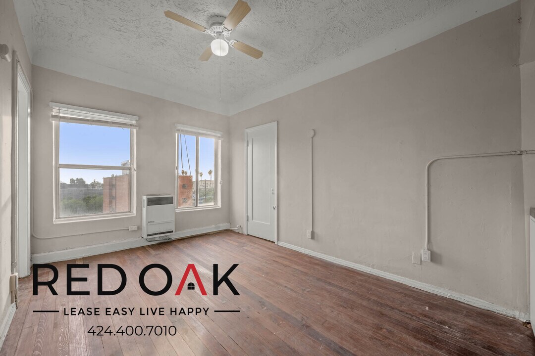 625 S Burlington Ave in Los Angeles, CA - Building Photo