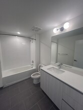 340 SE 3rd St, Unit A2 in Dania Beach, FL - Building Photo - Building Photo
