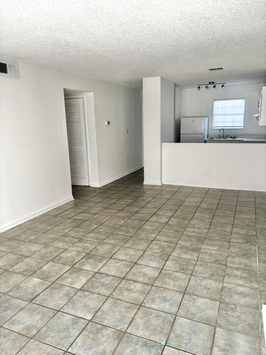 99 S 3rd St in Pensacola, FL - Building Photo