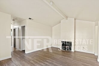 9282 Corinthian Cir in Sacramento, CA - Building Photo - Building Photo