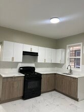 849-851 S 15th St, Unit 1 in Newark, NJ - Foto de edificio - Building Photo