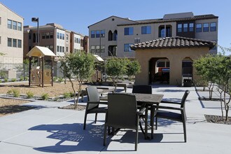 Camden Foothills in Scottsdale, AZ - Building Photo - Building Photo