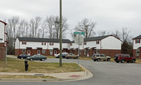 Cavalier Gardens in Portsmouth, VA - Foto de edificio - Building Photo