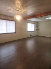 8505 Hannett Ave NE in Albuquerque, NM - Building Photo - Building Photo