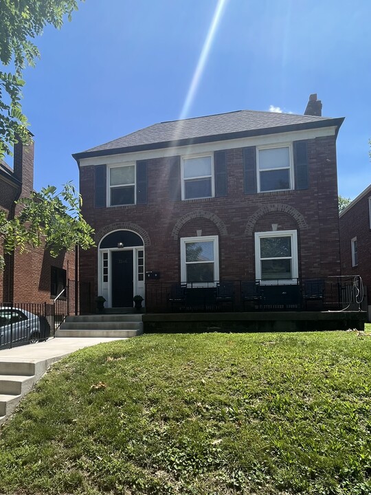 7346 Tulane Ave, Unit #2 in St. Louis, MO - Building Photo