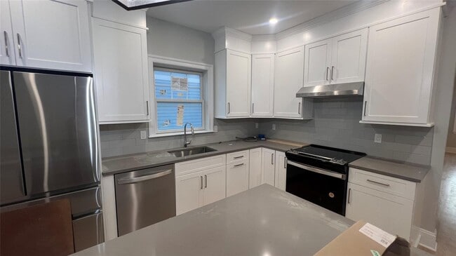 property at 234-236 Gainsborg Ave E
