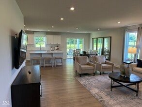 982 Independence Dr in Edinburgh, IN - Building Photo - Building Photo