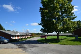 Sunbury Estates Apartments in Butler, PA - Building Photo - Building Photo