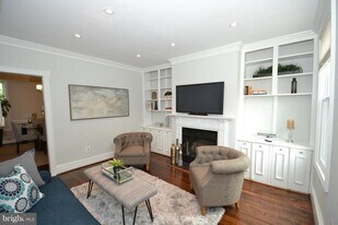 213 N Payne St in Alexandria, VA - Building Photo