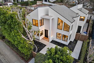 2029 Del Mar Heights Rd in Del Mar, CA - Building Photo