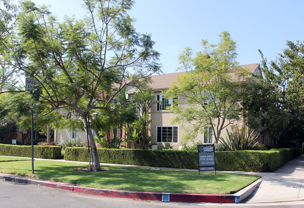 The Vigilants Apartments in Los Angeles, CA - Building Photo