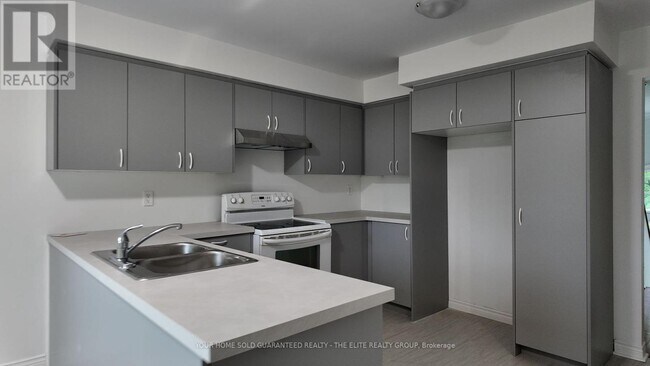 74 David St in Brampton, ON - Building Photo - Building Photo