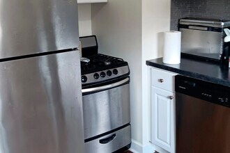 2151 N Fremont St, Unit 2147-1N in Chicago, IL - Building Photo - Building Photo