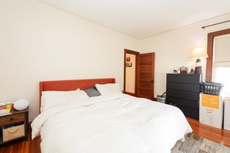 19 Burton Ter, Unit 1 in Weymouth, MA - Foto de edificio - Building Photo