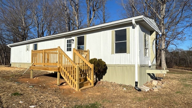 property at 395 Poplar Springs Rd