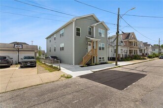 41 Hampton St in Providence, RI - Building Photo - Building Photo