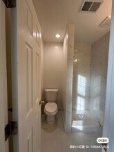 11219 Potomac Oaks Dr in Rockville, MD - Foto de edificio - Building Photo