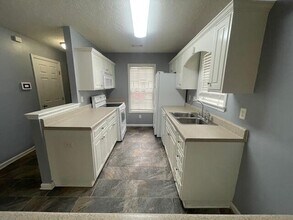 1224 Longpoint Dr in Augusta, GA - Building Photo - Building Photo