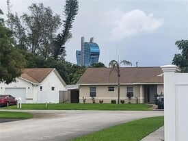 5512 SW 57th Pl, Unit 5512 in Davie, FL - Building Photo
