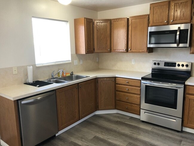 205 N Geneva Rd in Provo, UT - Building Photo - Building Photo