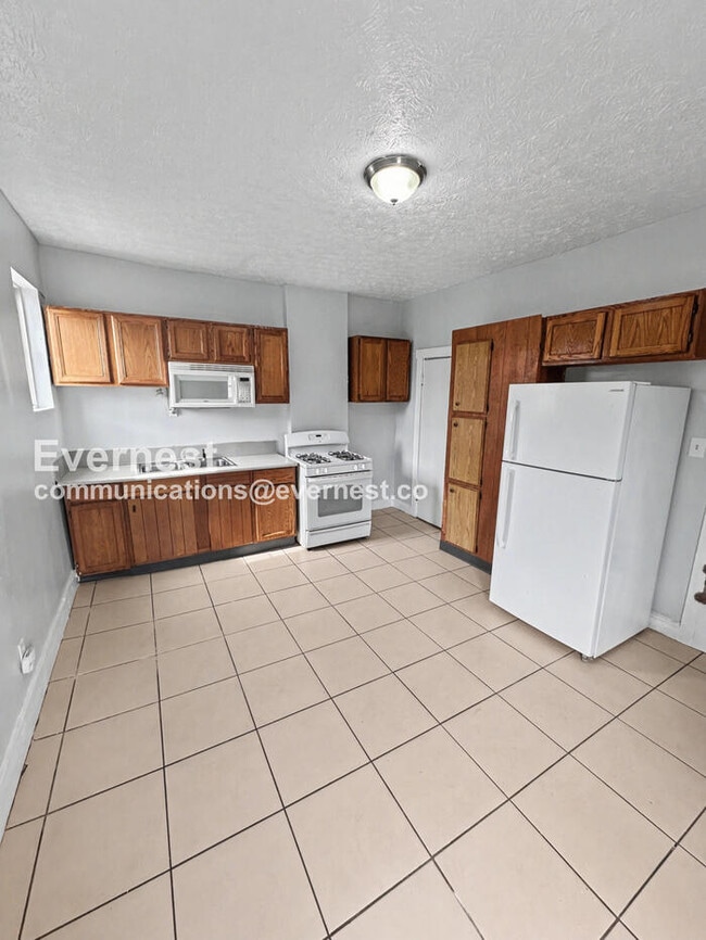 1393 Cable Ave in Columbus, OH - Building Photo - Building Photo