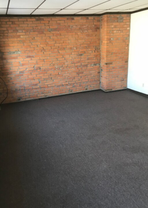 244 Main St in Hellertown, PA - Building Photo