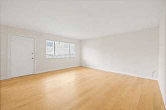 1529 St Charles St in Alameda, CA - Building Photo - Building Photo