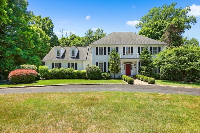 property at 2189 Huntington Turnpike