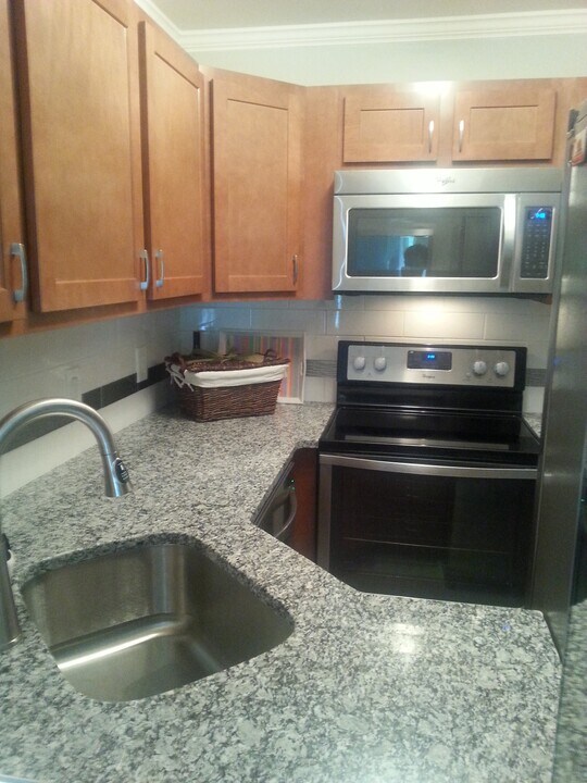 2529 Senator Ct, Unit H in St. Louis, MO - Building Photo