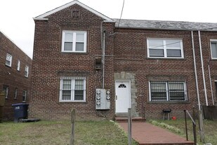 483 Orange St SE in Washington, DC - Building Photo