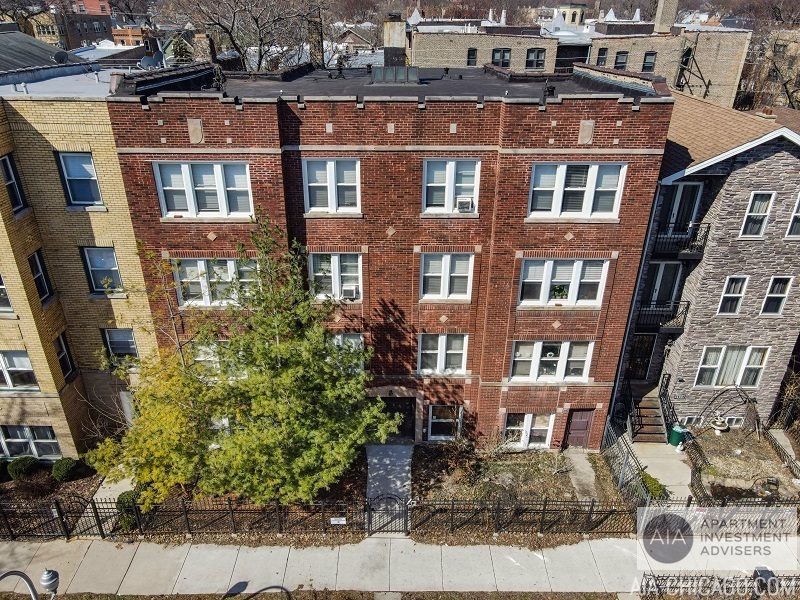 4046 N Mozart St in Chicago, IL - Building Photo