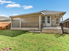 1016 Paddock Ln in Georgetown, TX - Foto de edificio - Building Photo