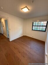 1200 Massachusetts Ave, Unit 114 in Cambridge, MA - Foto de edificio - Building Photo