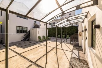 7910 Byron Ave in Miami Beach, FL - Building Photo - Building Photo