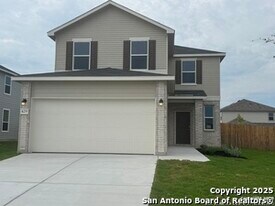 429 Panther Pass in Seguin, TX - Building Photo