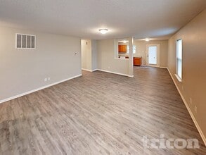 1826 Blue Pine Ln in Indianapolis, IN - Building Photo - Building Photo